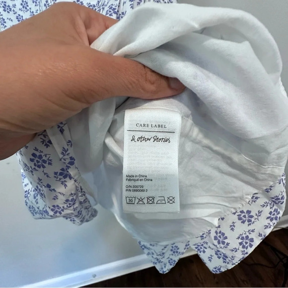 & OTHER STORIES Relaxed Gathered Mini Dress floral blue white size xs 1224 - Picture 8 of 13